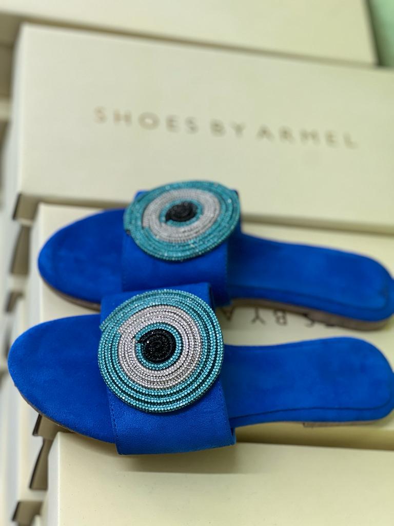 Eye suede blue slippers