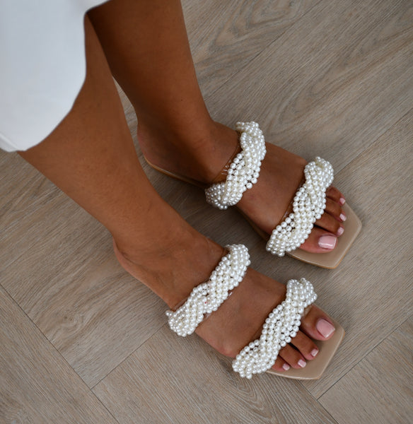 DIY: Pearl Sandals