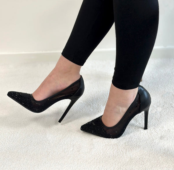 Bridal heels black