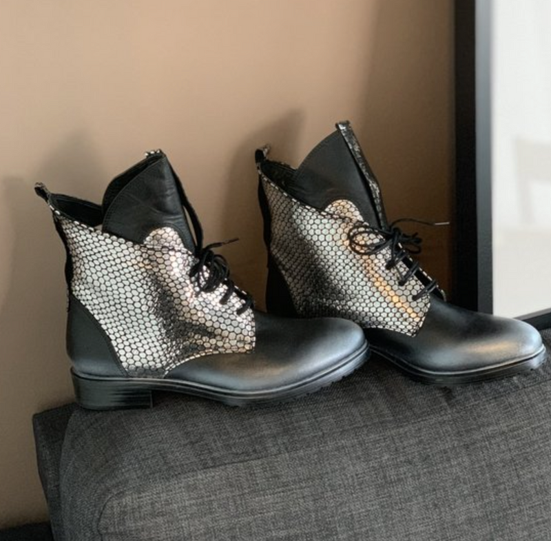 Zilver leder boots