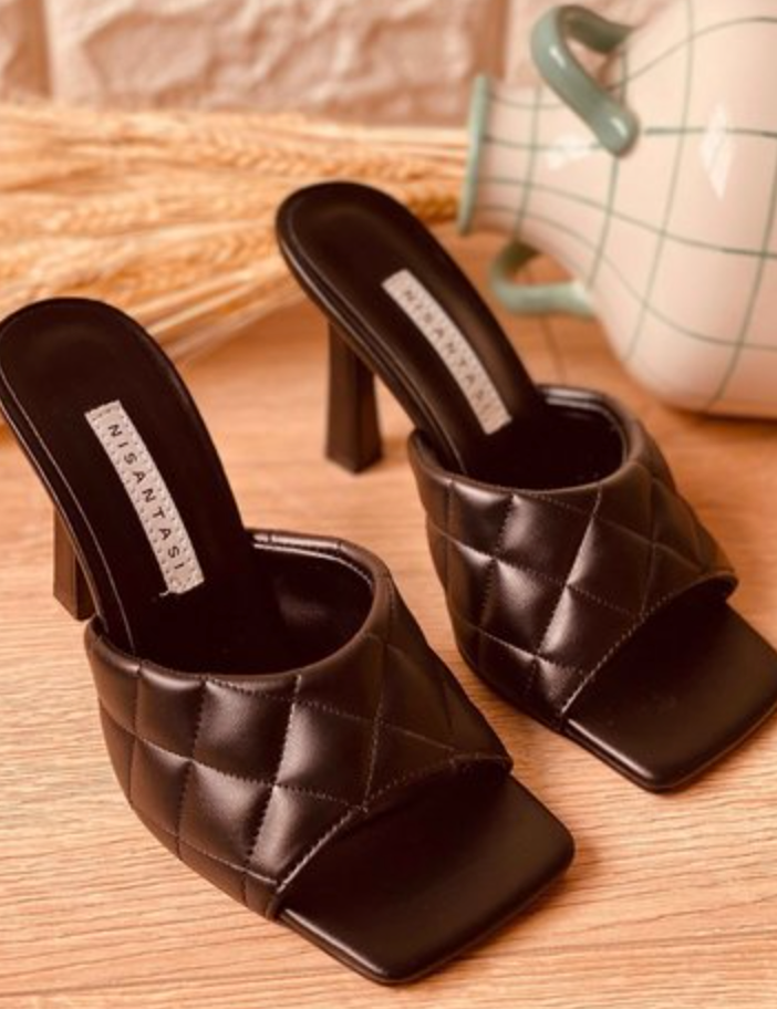 Quilted heels black