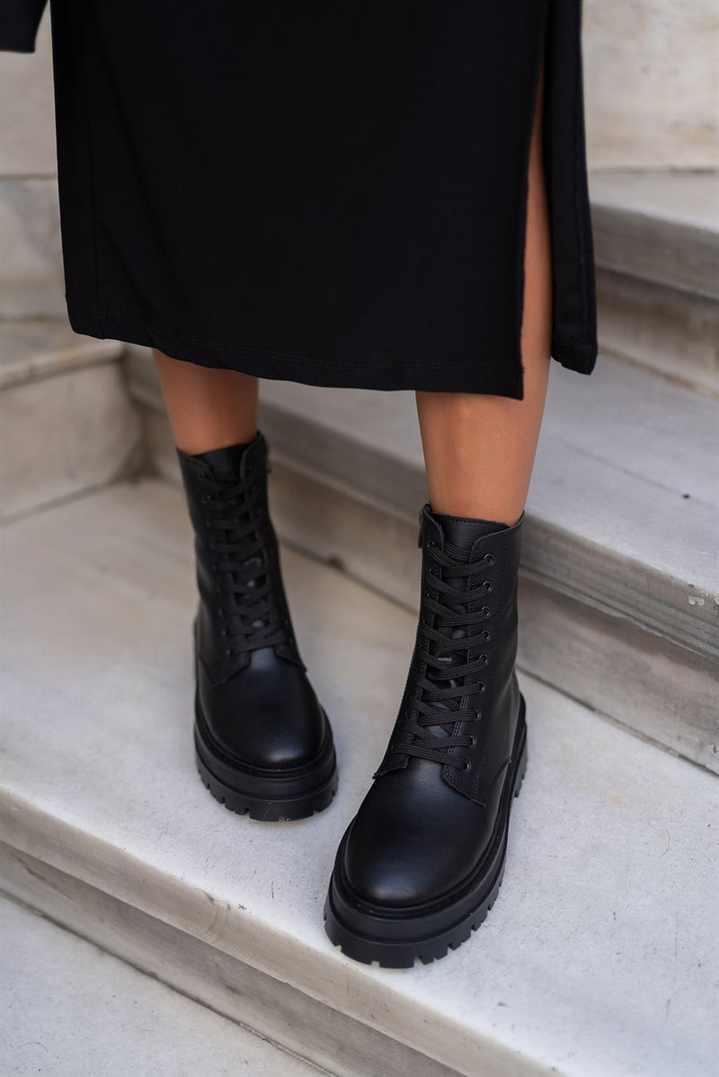 Storm black boots