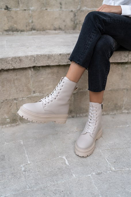 Storm beige boots
