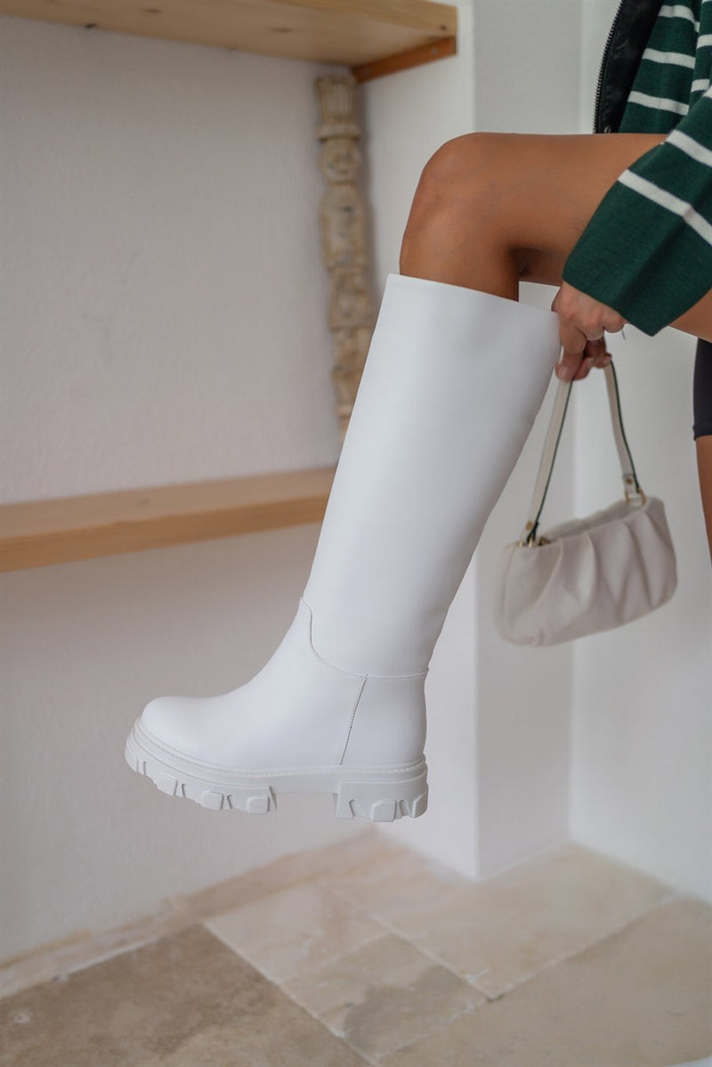 Irmak white boots